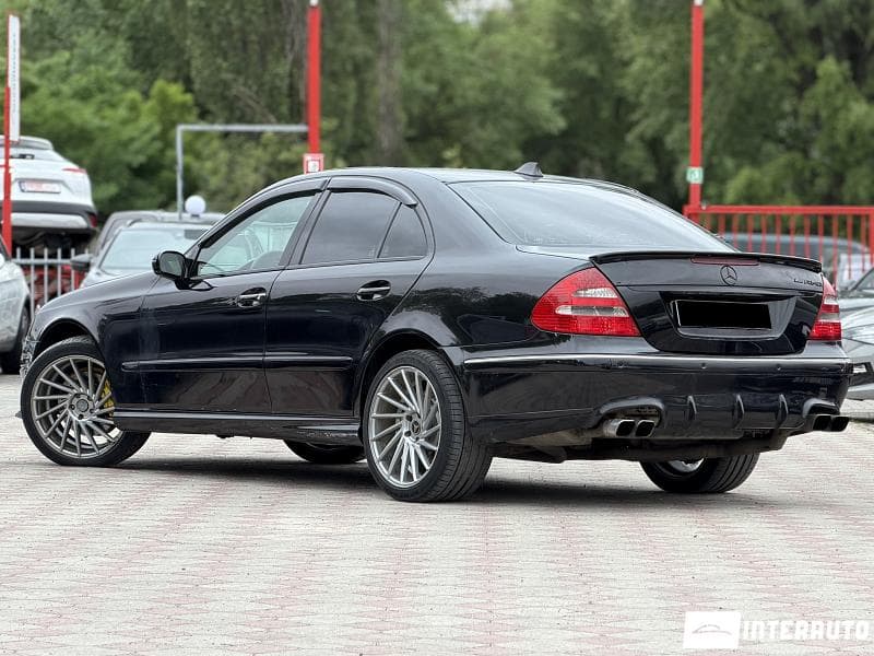 Mercedes E 220 2002 — Миниатюра 3