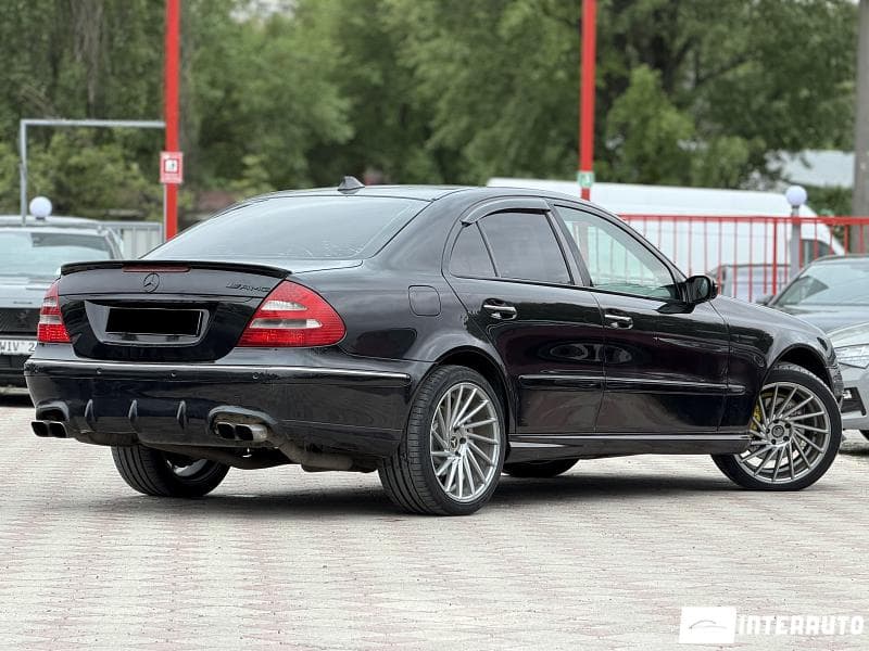Mercedes E 220 2002 — Миниатюра 2