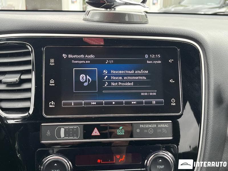 Mitsubishi Outlander 2018 — Миниатюра 10