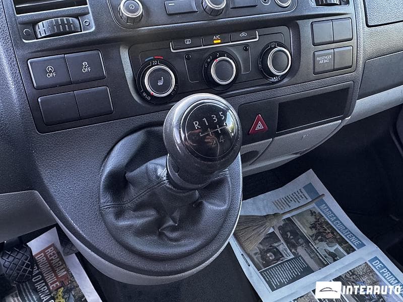 Volkswagen Transporter 2015 — Миниатюра 9