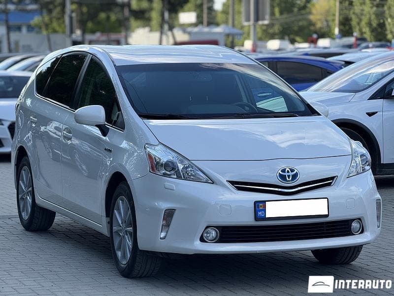 Toyota Prius Plus / V 2012 — Миниатюра 3