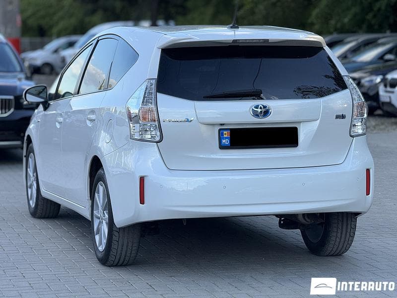 Toyota Prius Plus / V 2012 — Миниатюра 4