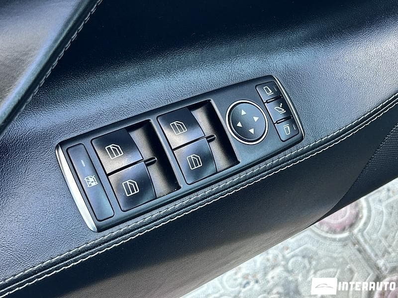 Tesla Model S 2016 — Миниатюра 6