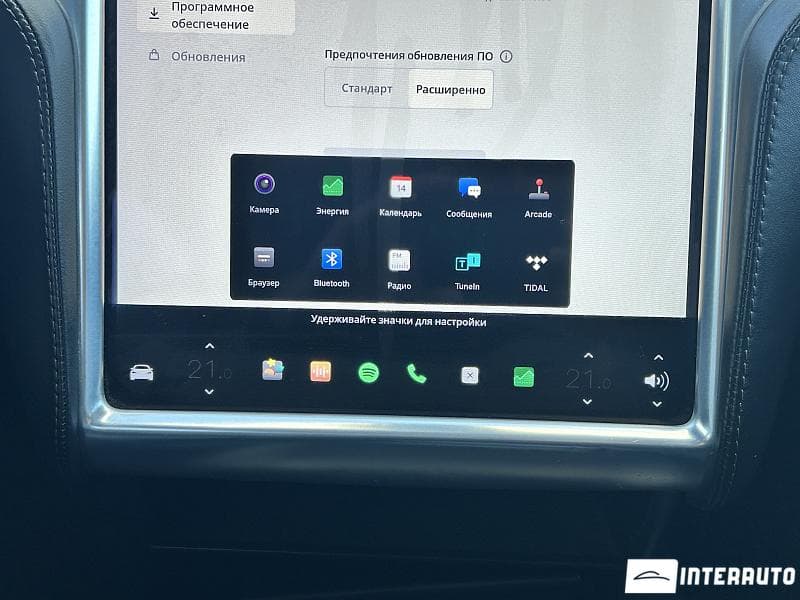 Tesla Model S 2016 — Миниатюра 9