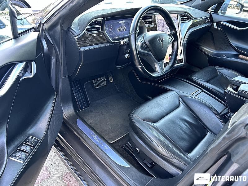 Tesla Model S 2016 — Миниатюра 5