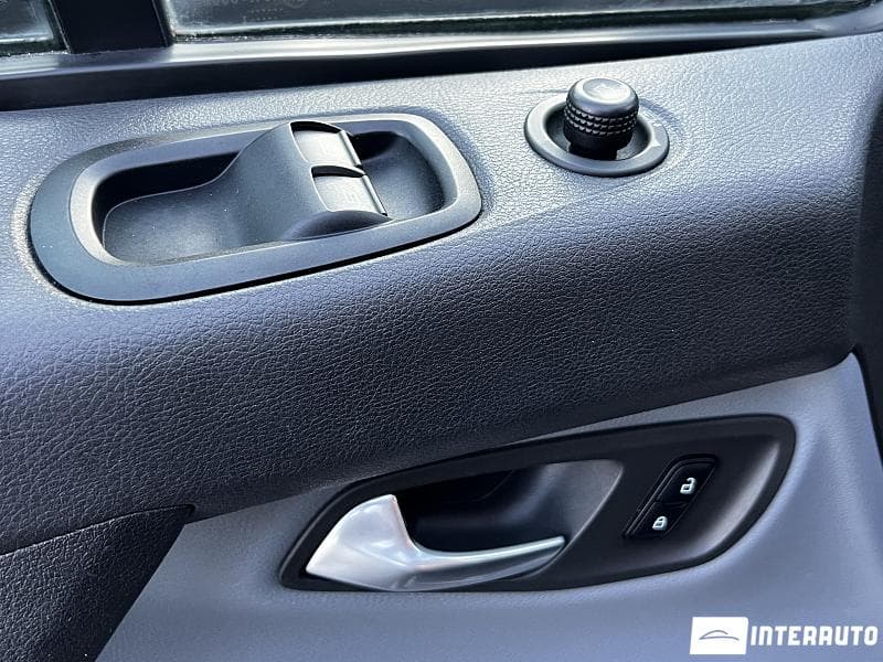 Ford Transit 2017 — Миниатюра 11