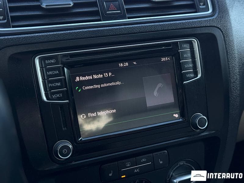 Volkswagen Jetta 2016 — Миниатюра 9