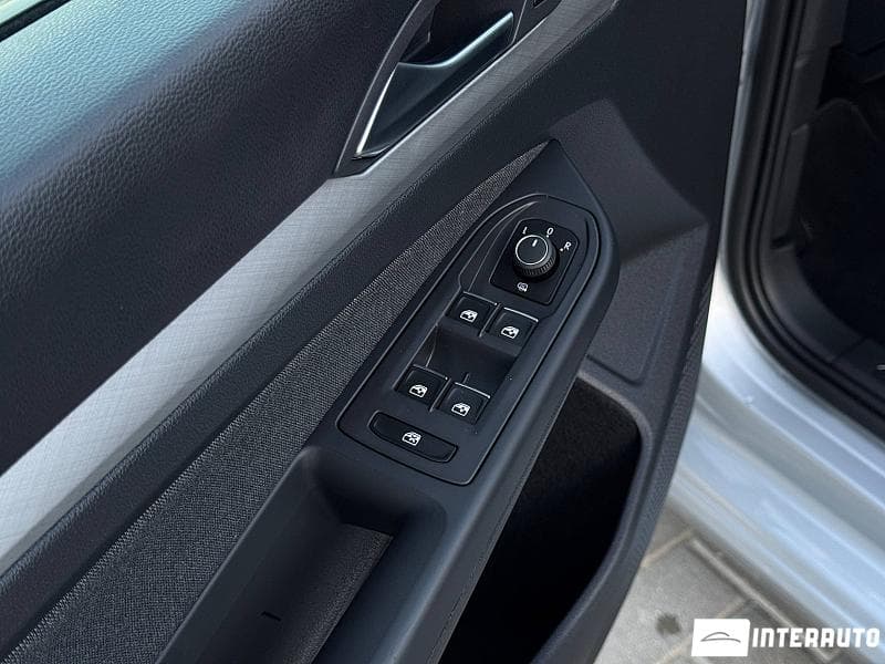 Volkswagen Golf 2022 — Миниатюра 18