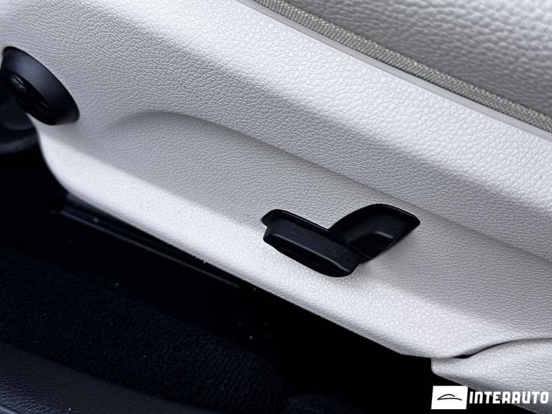 Mercedes E 200 2018 — Миниатюра 15