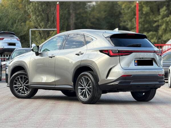 2023 Lexus NX 350H — Miniatură 4