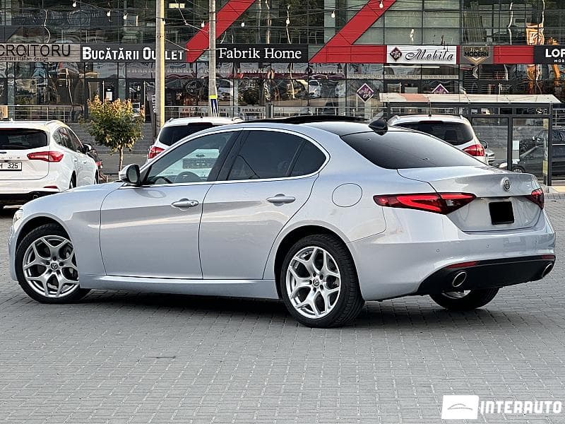 Alfa Romeo Giulia 2021 — Миниатюра 4