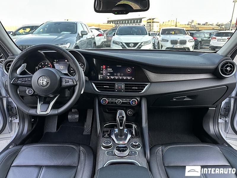 Alfa Romeo Giulia 2021 — Миниатюра 6