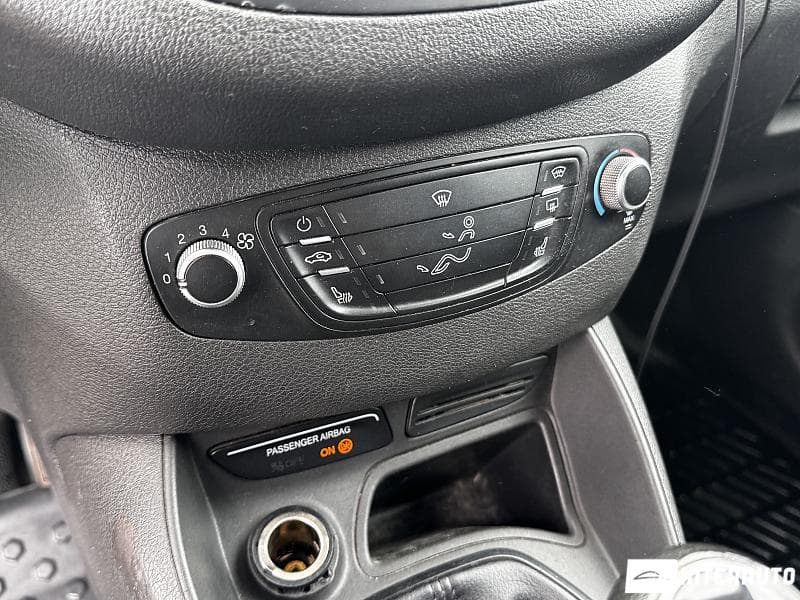 Ford Courier 2015 — Миниатюра 8