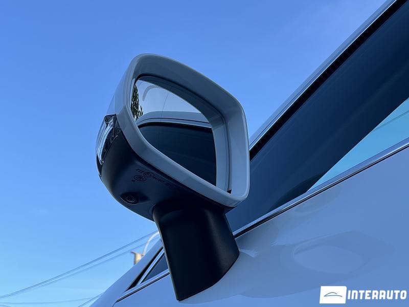 Volvo XC 60 2020 — Миниатюра 5