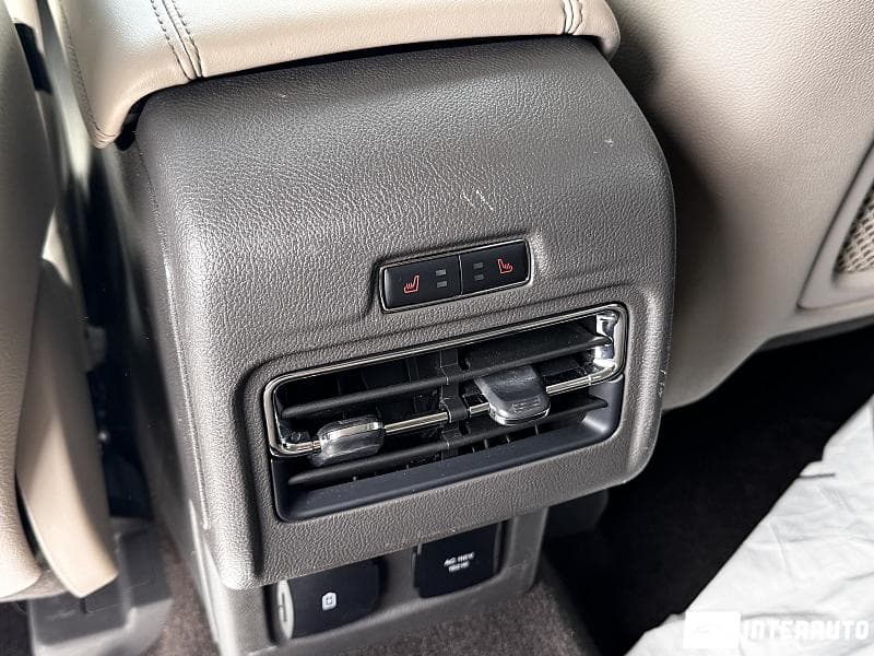 Lincoln Corsair 2019 — Миниатюра 17