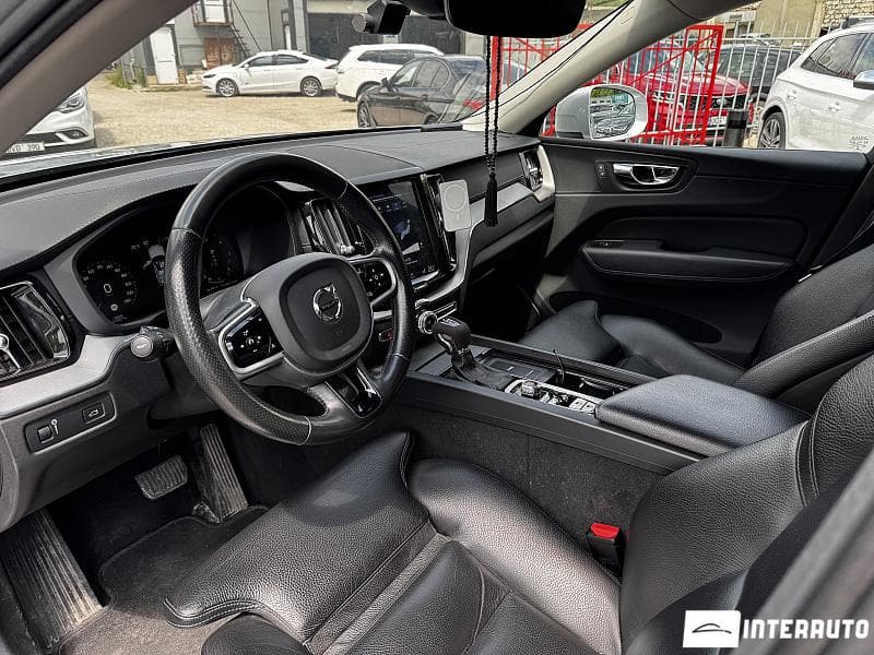 Volvo XC 60 2018 — Миниатюра 5