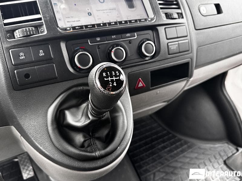 Volkswagen Transporter 2014 — Миниатюра 11