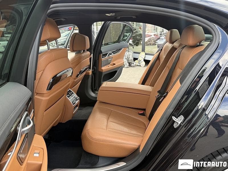 BMW 740 2020 — Миниатюра 15