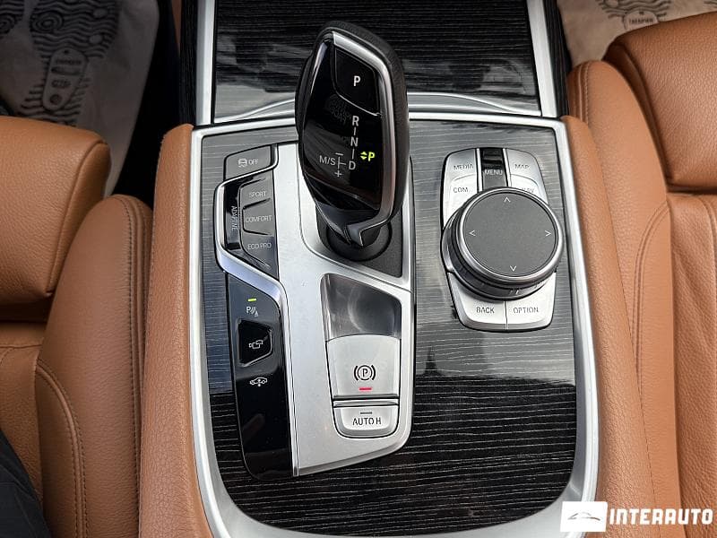 BMW 740 2020 — Миниатюра 14