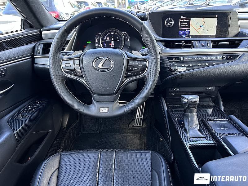Lexus ES 300h 2019 — Миниатюра 8