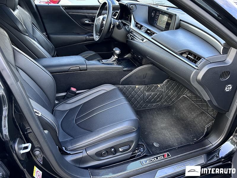 Lexus ES 300h 2019 — Миниатюра 16