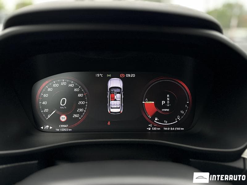 Volvo XC 40 2021 — Миниатюра 11