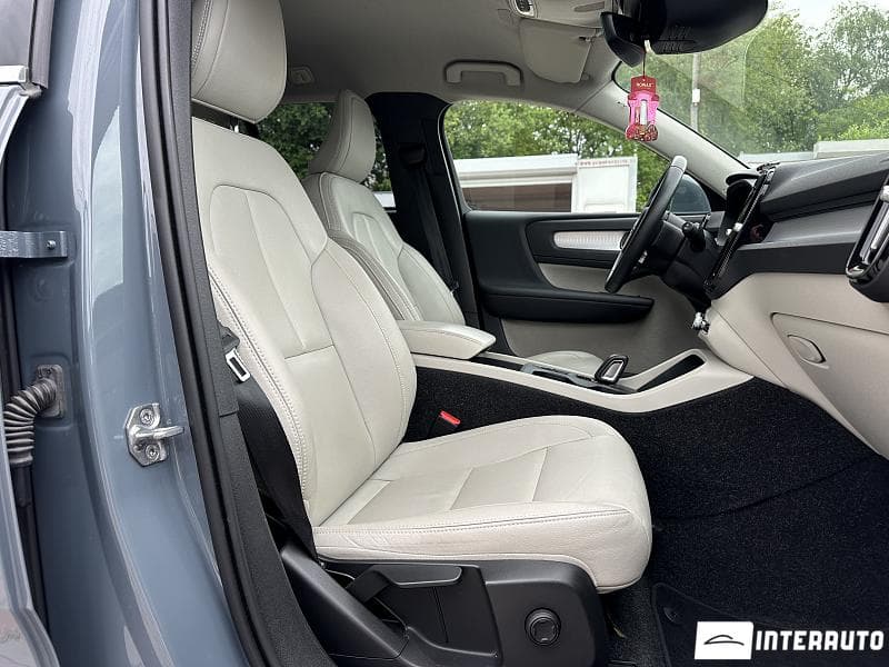 Volvo XC 40 2021 — Миниатюра 16