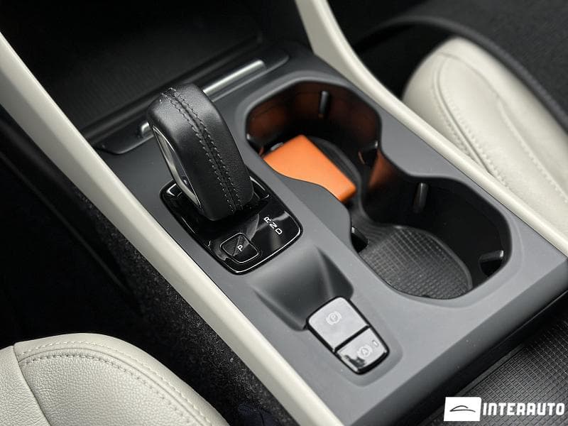 Volvo XC 40 2021 — Миниатюра 15