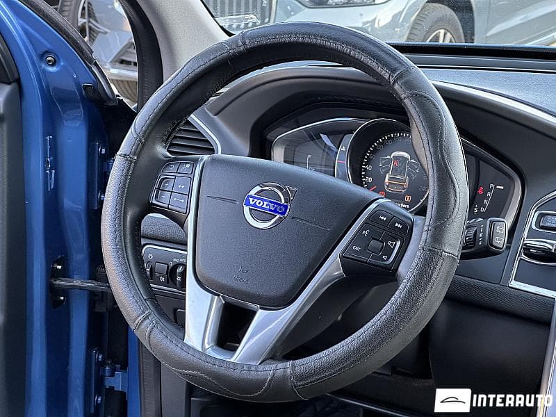 Volvo XC 60 2016 — Миниатюра 7