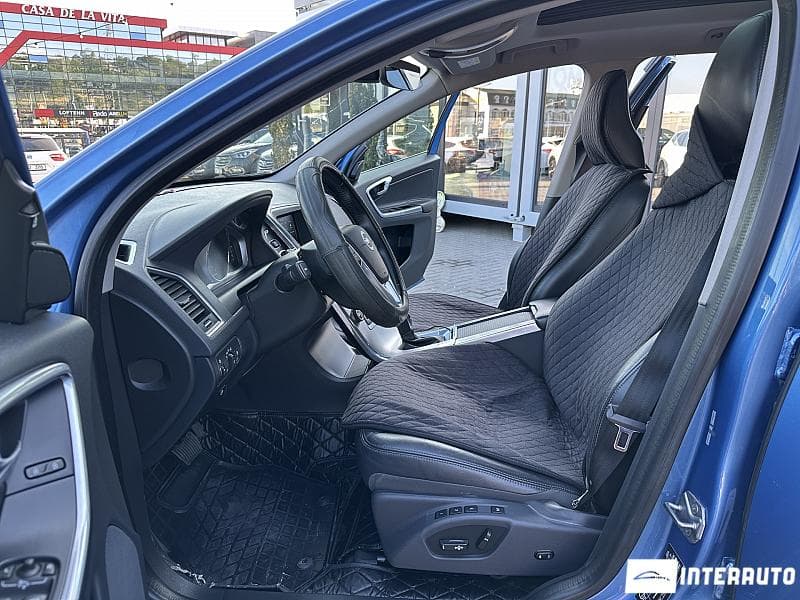 Volvo XC 60 2016 — Миниатюра 5