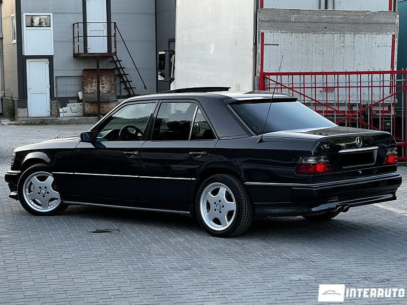 Mercedes E 300 1992 — Миниатюра 2