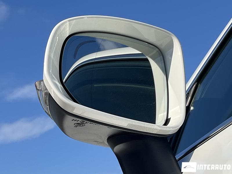 Volvo XC 60 2022 — Миниатюра 5