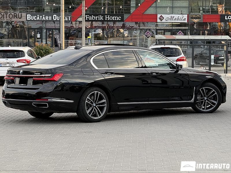 BMW 750 2020 — Миниатюра 3