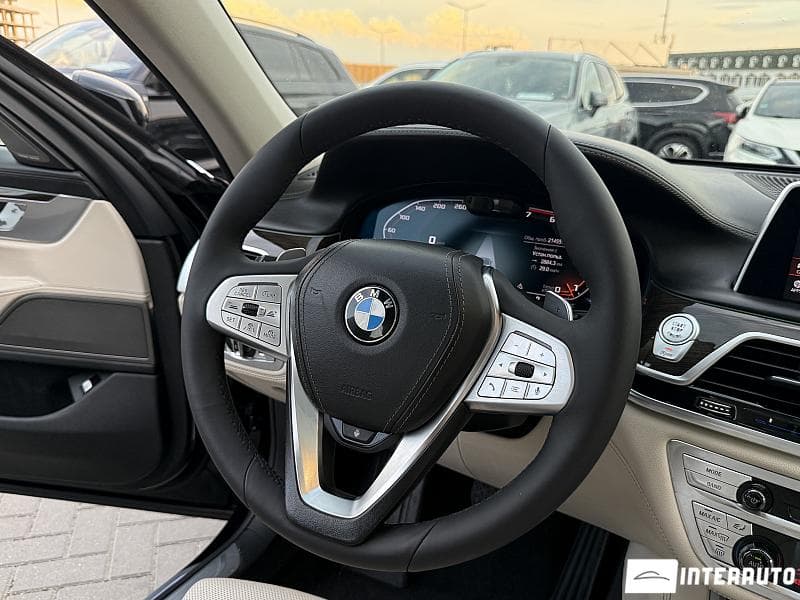 BMW 750 2020 — Миниатюра 8