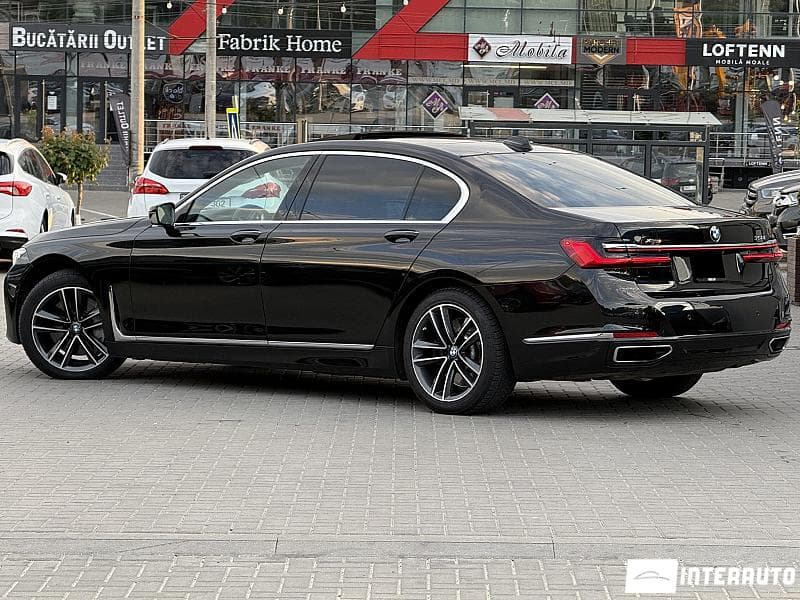 BMW 750 2020 — Миниатюра 4
