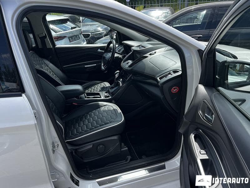 2017 Ford Kuga — Miniatură 5