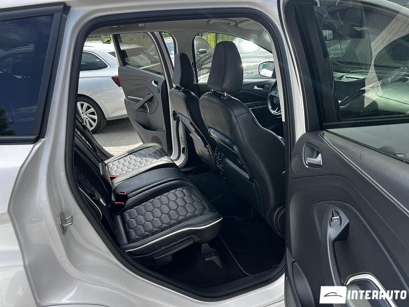 2017 Ford Kuga — Miniatură 16