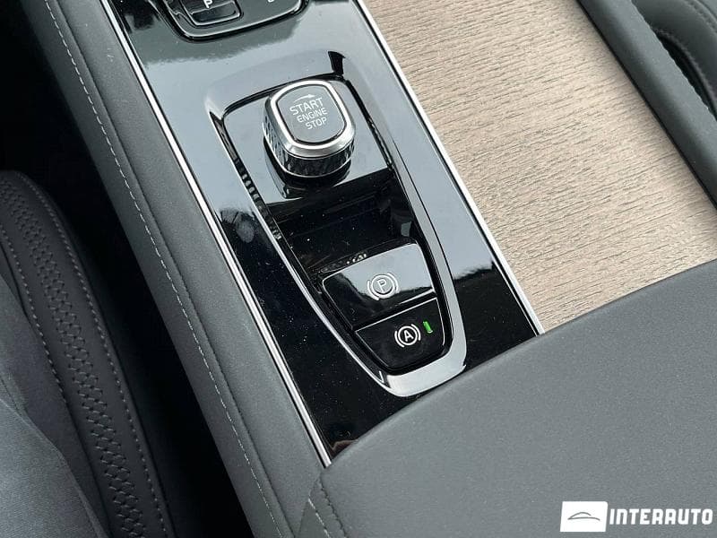 2025 Volvo XC 90 — Miniatură 18