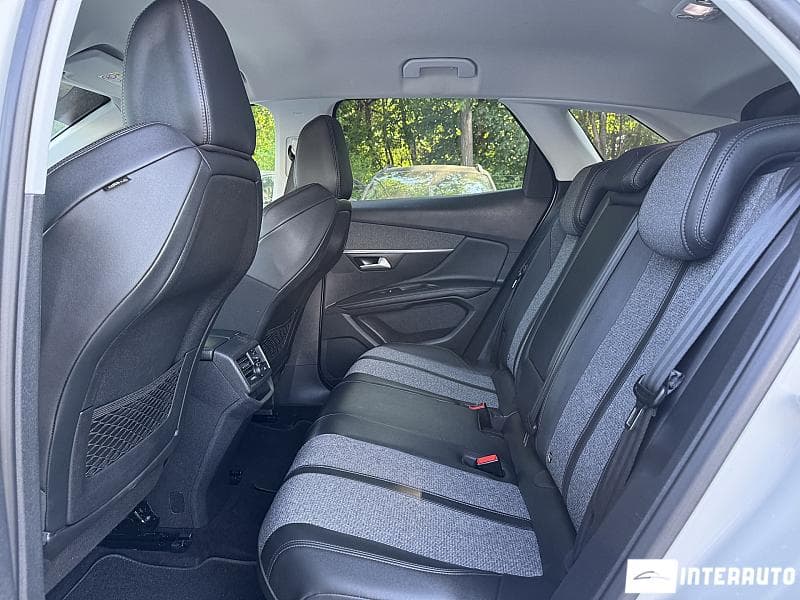 Peugeot 3008 2018 — Миниатюра 17