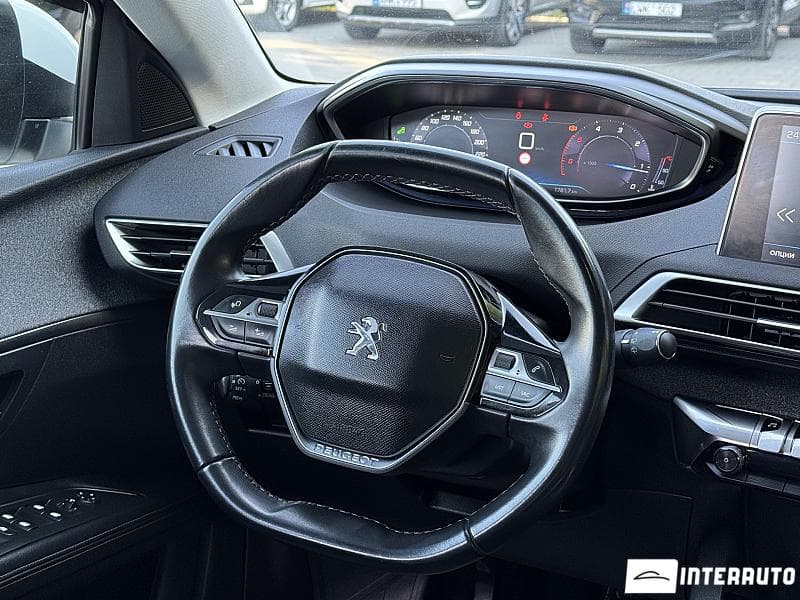 Peugeot 3008 2018 — Миниатюра 11