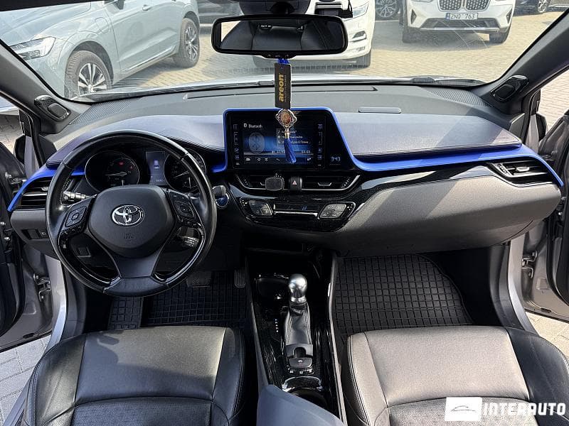 Toyota C-HR 2017 — Миниатюра 6