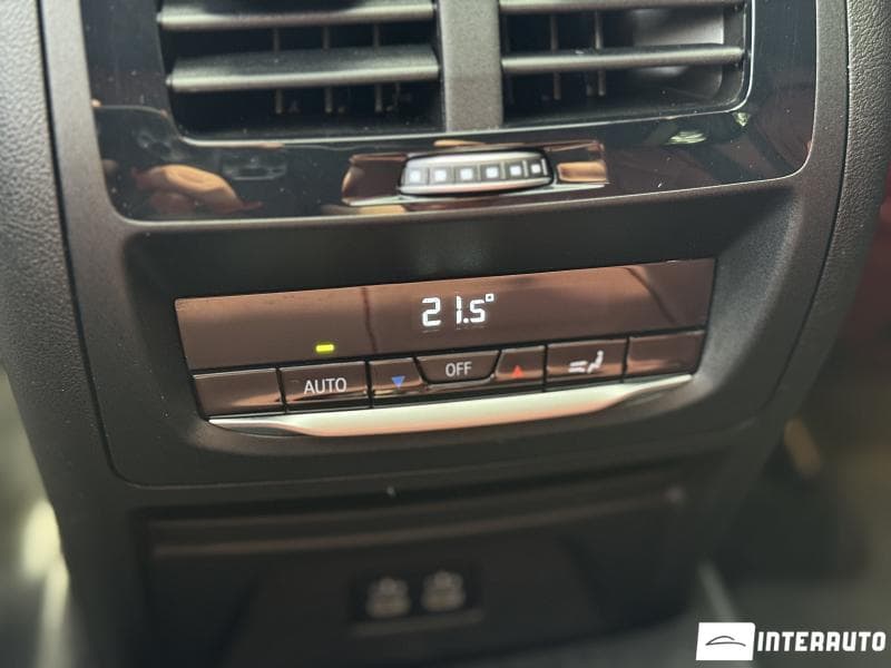 BMW X4 M4.0i 2025 — Миниатюра 20