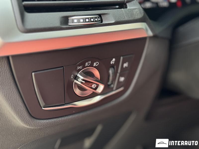 BMW X4 M4.0i 2025 — Миниатюра 7