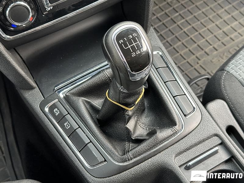 2011 Skoda Superb — Miniatură 10