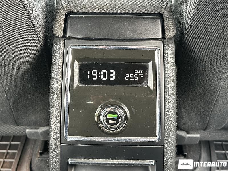 2011 Skoda Superb — Miniatură 18
