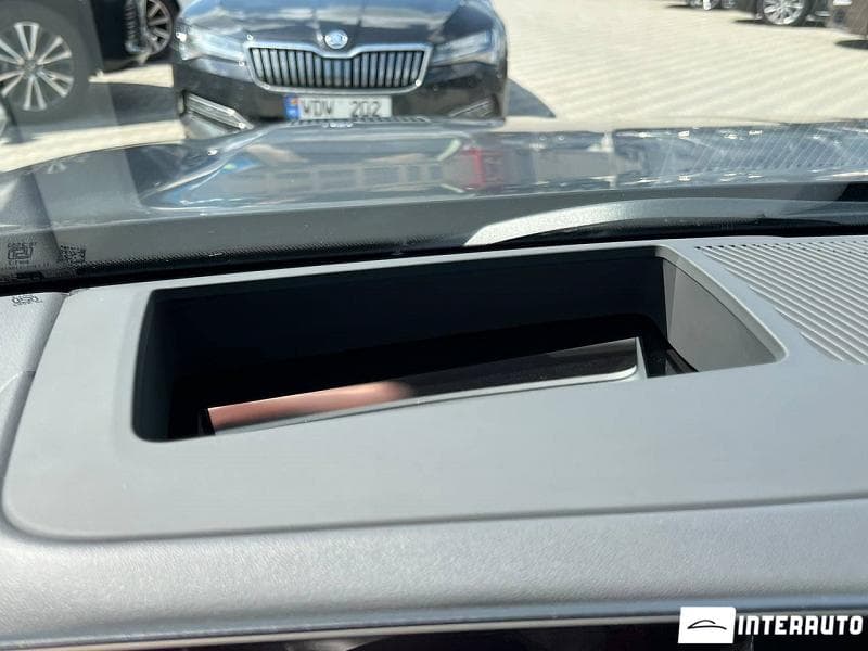 BMW M5 2025 — Миниатюра 10
