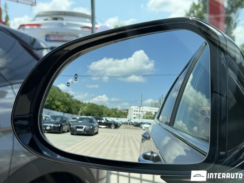 Hyundai Santa Fe 2018 — Миниатюра 5