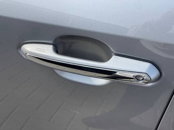 2023 Toyota Rav-4 — Miniatură 6