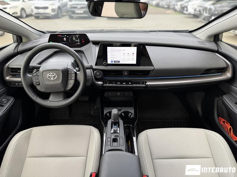 Toyota Prius 2024 — Миниатюра 9