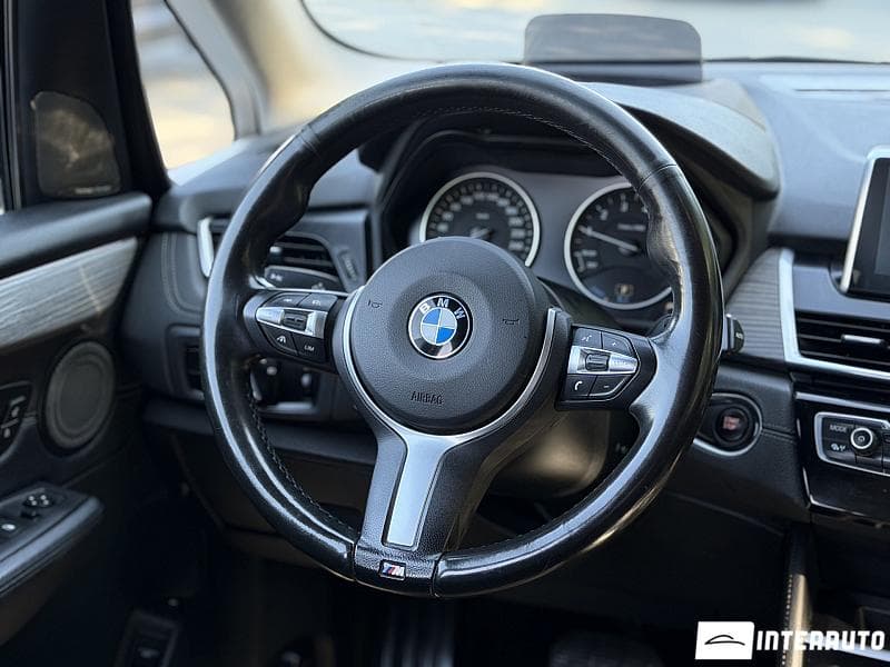 2017 BMW 225XE — Miniatură 13